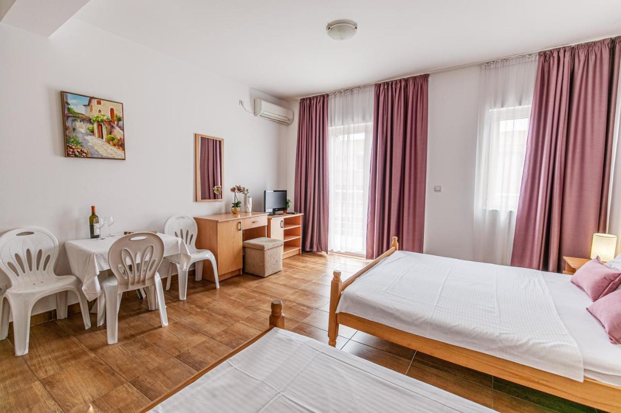 Town Apartment